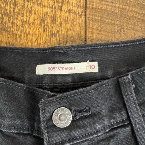 Levi’s Women’s 505 Straight Black Jeans Size 10 W30 L32 Classic Fit - Picture 2 of 11